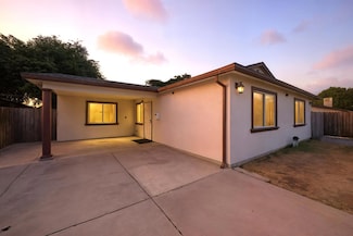 6147 Orsi Cir, Carmichael, CA 95608