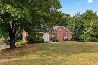 212 Logan Ct, King, NC 27021