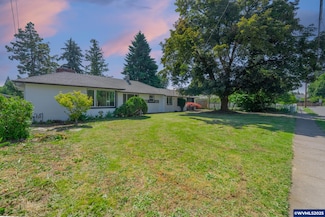 562 Gatch St, Woodburn, OR 97071