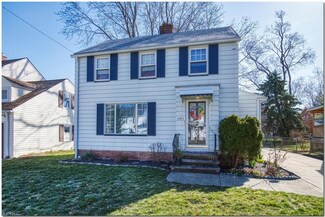 1383 Winston Rd, Cleveland, OH 44121