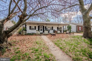 18 Fordham Ave, New Castle, DE 19720