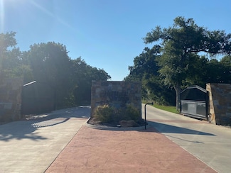 128 Heritage Springs Dr, Brock, TX 76087