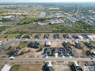 2 Paseo Cafetos St, Brownsville, TX 78526