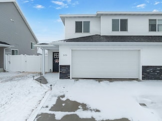 3151 8th St NE, Minot, ND 58703