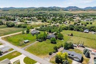 8871 S 100 E, Paradise, UT 84328