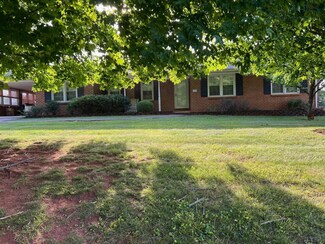 238 Kirkley Place, Forest, VA 24551