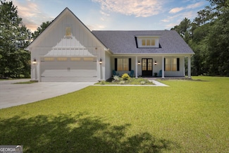 1609 Lee Rd, Pembroke, GA 31321