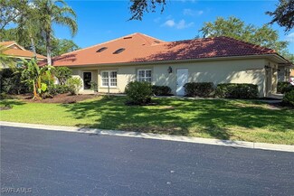 221 Napa Ridge Rd E, Naples, FL 34119