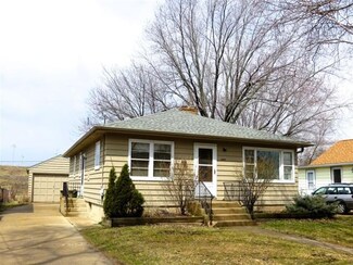 2542 Hoard St, Madison, WI 53704