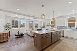 757 W Periwinkle Ln Unit 201, St. George, UT 84790