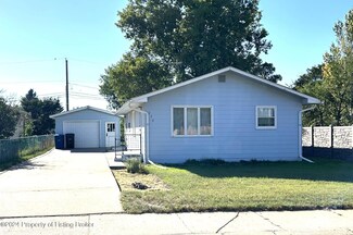 752 S Main Ave, Dickinson, ND 58601