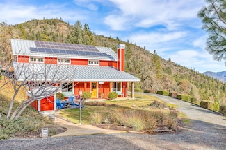 2742 Birdseye Creek Rd, Gold Hill, OR 97525