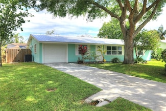 974 Dolphin Ave, Sebastian, FL 32958