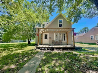 918 N Logan St, Newton, KS 67114
