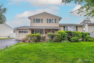 10 Alpine Place, Colonia, NJ 07067