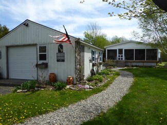 3119 W Shore Rd, Isle La Motte, VT 05463