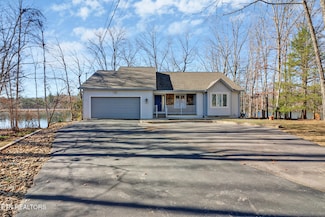 232 Lakewood Dr, Crossville, TN 38558