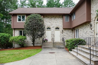 157 Chestnut St Unit 5, Foxboro, MA 02035