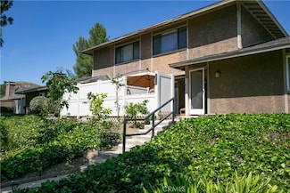 28729 Conejo View Dr, Agoura Hills, CA 91301