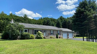 584 Scenic Dr, Kunkletown, PA 18058