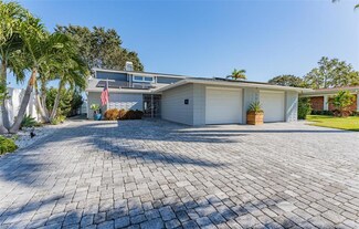 5919 Bayou Grande Blvd NE, Saint Petersburg, FL 33703