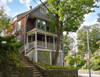 1 N High St, Melrose, MA 02176