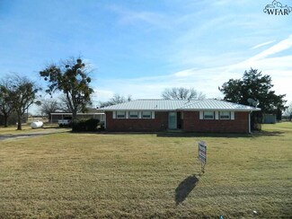 7300 Texas 79, Dean, TX 76305