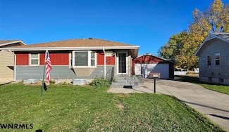 1640 5th St, Gering, NE 69341
