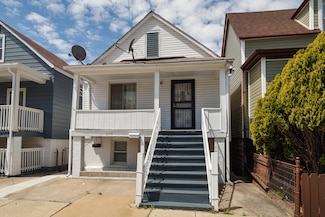 2516 Schrage Ave, Whiting, IN 46394