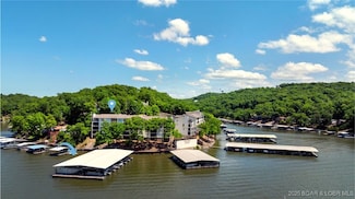 98 Jonathans Landing Dr Unit 3E, Lake Ozark, MO 65049