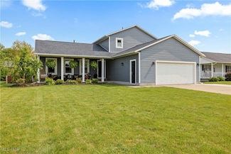 435 Berry Ridge Dr, Amherst, OH 44001