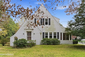 806 Riverview Dr, Brielle, NJ 08730