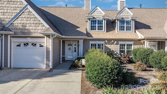 1545 16th Ave NE, Hickory, NC 28601