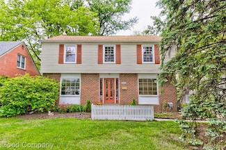1012 W 12 Mile Rd, Royal Oak, MI 48073