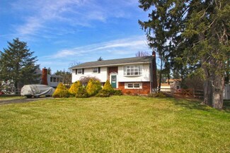 2925 Fischer Rd, Easton, PA 18045