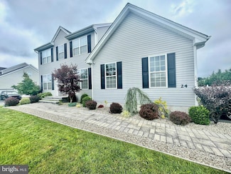 24 Keller Ave, Cookstown, NJ 08511