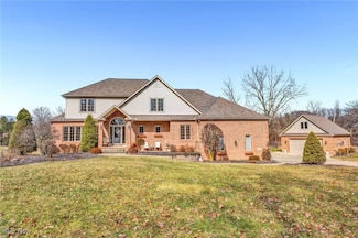 1343 Vermillion Dr, Barberton, OH 44203