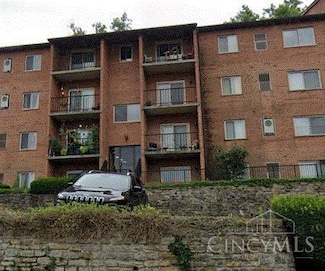 521 Martin Luther King Dr W, Cincinnati, OH 45220