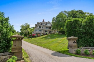 756 Jerusalem Rd Unit 2, Cohasset, MA 02025
