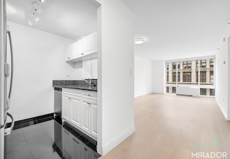 60 W 23rd St Unit 526, New York, NY 10010