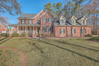 560 Barfield Dr, Summerville, SC 29485