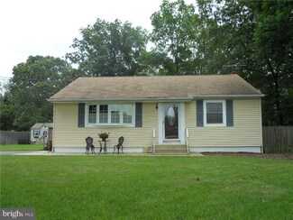 15 W Collings Ave, West Berlin, NJ 08091