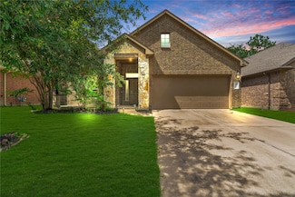 2450 Garden Shadow Dr, Conroe, TX 77384