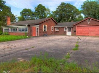 200 Pond St, Avon, MA 02322