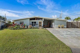 9827 Daphne Ave, Palm Beach Gardens, FL 33410