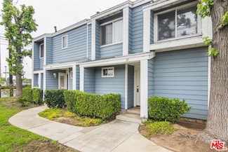 15735 Nordhoff St Unit 25, North Hills, CA 91343
