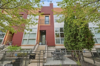 2147 W Churchill St Unit 202, Chicago, IL 60647