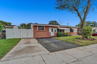 6611 Park St, Hollywood, FL 33024