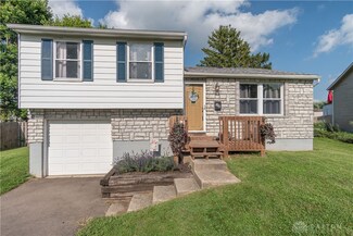 102 Bedford Farm Cir, Englewood, OH 45322