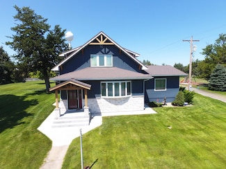 105 E Rodney St, Wallace, NE 69169